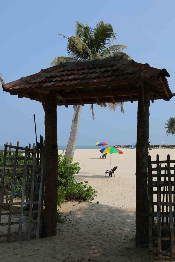 Pozhiyoram Ayurveda Beach Resort Alappuzha Exterior foto