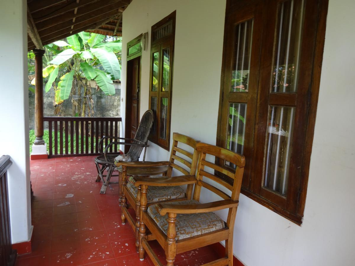 Pozhiyoram Ayurveda Beach Resort Alappuzha Exterior foto